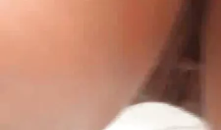 Bionda tranny donne nude chat ottiene il suo culo caldo speronato e si masturba il suo cazzo duro