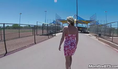 Bel pompino dalla mia ragazza calda donne nude porche in POV video