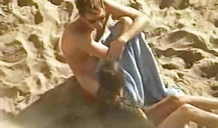 Asiatico cagna filmati donne nude gratis ottenere il suo bagnato figa giocattolo farcite
