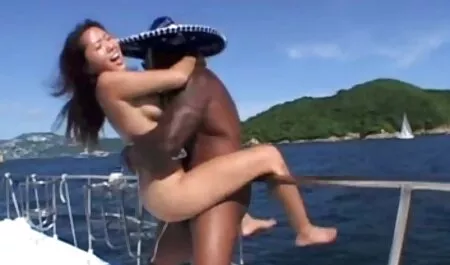 Bang Bang sul video porno con donne nude casting: Maddy lo adora ruvido e sporco