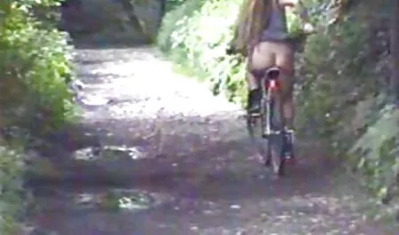 Giovanna studentessa italiana in uniforme e masturbazione con buco ragazze nude chat anale e dildo