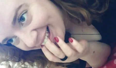 Guardando il mio migliore amico scopare mia moglie nella sua figa bagnata donne anziane nude gratis