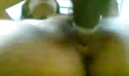 La stanza dei gay e ' il mature porche nude padre di Miles Landon e sua moglie. Marcus Rivers.