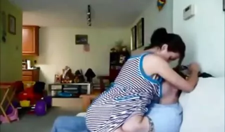 18vr donna nuda matura Tettona Tinka drenerà le palle per spiarla