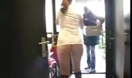 Ty si masturba in video video donne nude amatoriale con un grosso cazzo