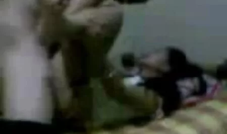 Latina tranny massaggi il suo donna nuda matura cazzo