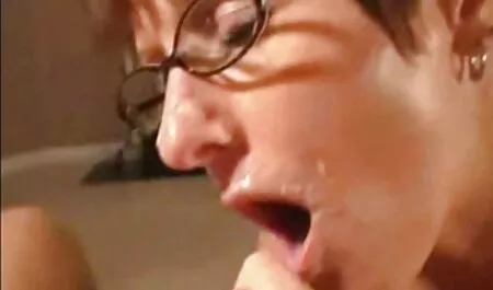 KREDIT4K. L'Agente sperimenta il punto stretto video ragazze nude gratis di una ragazza adolescente che ha bisogno di soldi