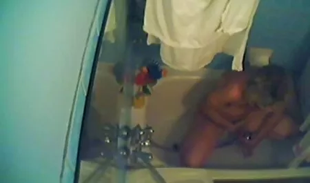 Skinny adolescente scopata video belle donne nude con un pugno e allungato ad ogni estremità