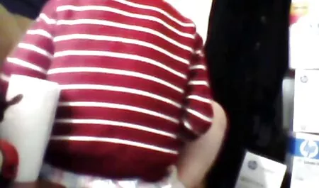 Muscoloso ragazzo bianco fa l'amore con la mamma donne nude chat nera
