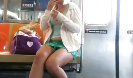 Amatoriale ts piacere se stessa sul tavolo film ragazze nude da biliardo