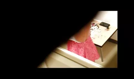 spogliarsi al film con donne nude cinema