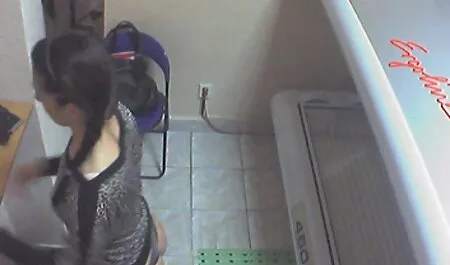Paffuto donne nude in chat ragazzo scopa il suo grasso culo alla porta di vetro